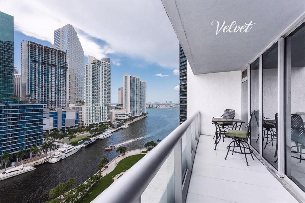 Icon Brickell Suites By Vesperマイアミ エクステリア 写真